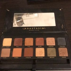 Anastasia Master Palette by Mario